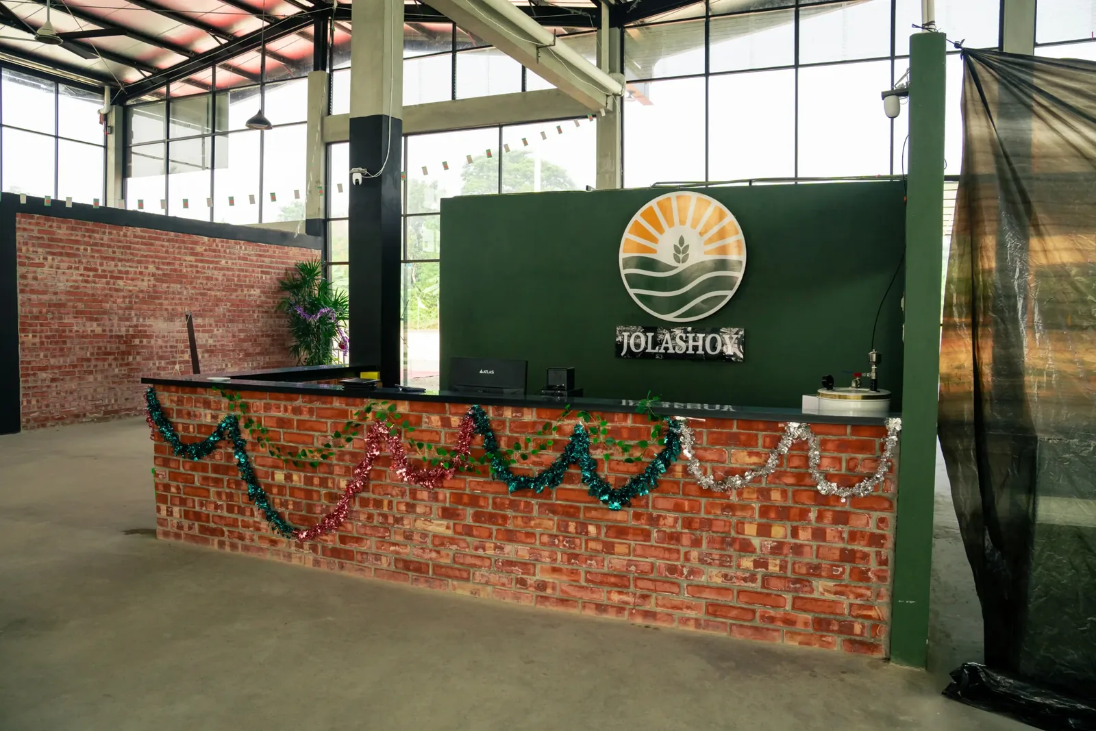 Jolashoy Restaurant & Cafe Front Reception